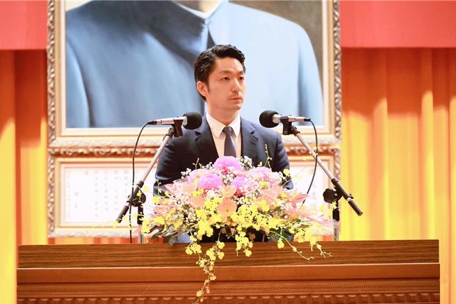 蒋万安出席北市分局长新任布达。（警方提供）