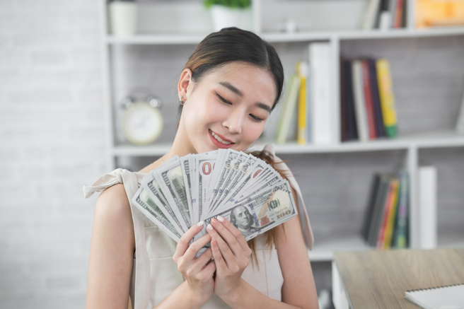 命理師指出，大暑過後天蠍、雙子、金牛3星座財運將有顯著提升。（示意圖：shutterstock／達志）