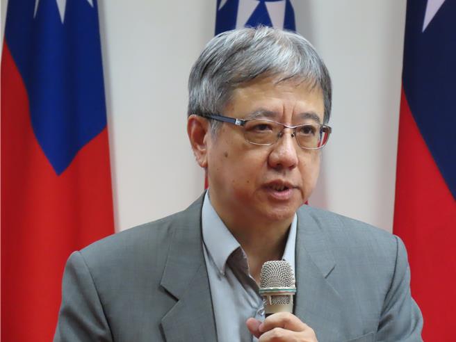 中經院第一所所長劉孟俊出席政大國關中心19日舉辦「解析中共二十屆三中全會」座談會。（朱紹聖攝）