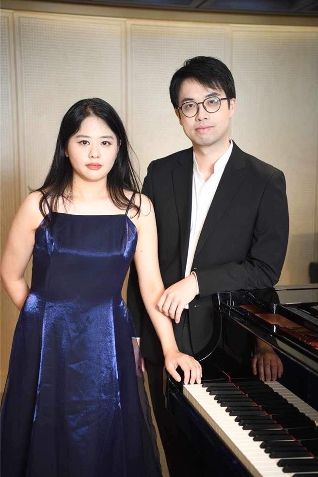 苗栗县「2024夏日古典音乐会」将于8月3日下午2时30分在县府文观局中正堂演艺厅演出，演出者有韩国钢琴家蔡周延及新加坡钢琴家刘玮。（苗栗县政府提供／谢明俊苗栗传真）