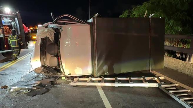 台東台11線發生車禍，造成3人受傷。（讀者提供／蔡旻妤台東傳真）