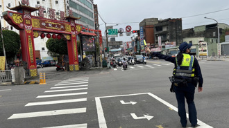 壽山巖觀音寺祈福遶境 桃警派員交管護安全