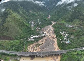 四川雅安升級一級自然災害救助應急回應   漢源縣馬烈鄉暴雨災害30餘人失聯