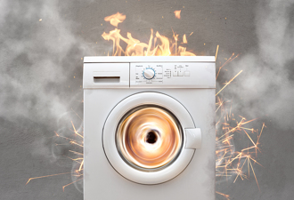 洗衣機塞鞭炮 老屁孩貼身觀賞秒炸飛 縫150針募款遭酸爆