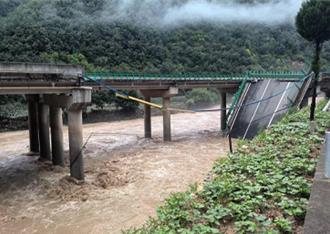 陕西柞水县高速公路桥梁垮塌11死30余失联  习近平指示全力抢险救援