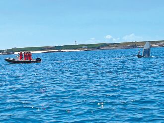 像極風浪板 漁民撈到美軍無人艇