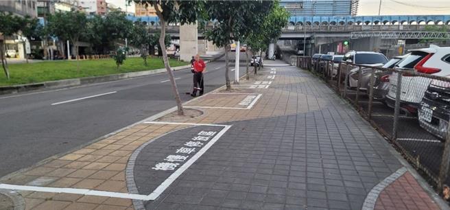 基市府交通处盘点基隆火车站、城际转运站周遭空间，共新增470机车停车格，解决通勤机车族一位难求问题。（基隆市交通处提供／徐佑升基隆传真）