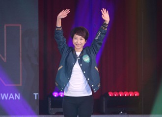 陳亭妃恐轉投英系？ 民進黨大老鐵口直斷回應了