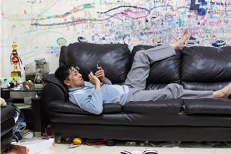 台灣藝術家黃迦奪DIOR新秀攝影大獎 將獎項獻給台灣