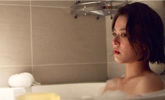 蘇晏霈臨時被加脫衣泡澡戲！當天「沒穿內衣直接回家」