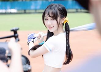 新一代啦啦隊女神「一粒」進軍廣告界！頂35度高溫解鎖處女秀