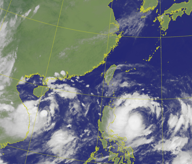 位於南海的熱帶性低氣壓今天有成颱的機率，輕颱凱米則位於菲律賓東方海面增強中，向西北轉偏北前進，今可能形成雙颱共舞。（翻攝自氣象署）