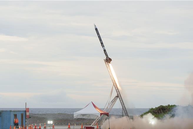 阳明交大团队今天早上6时6分成功执行Asfaloth火箭的第一次飞试任务。（国家太空中心提供／林志成台北传真）