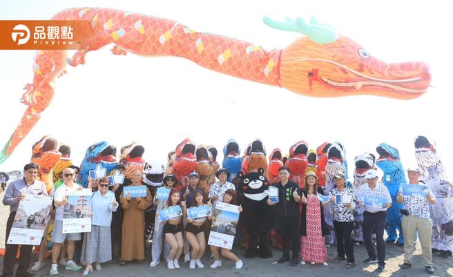 2024旗津风筝节登场，佛光山的祥龙灯也在旗津天空现身。（图片来源：高雄市观光局提供）