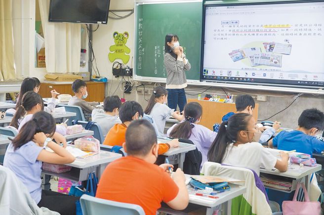 教育部公教特教学生助理员叙薪办法，从8月起月薪制、时薪制并行。（示意图／本报资料照片）