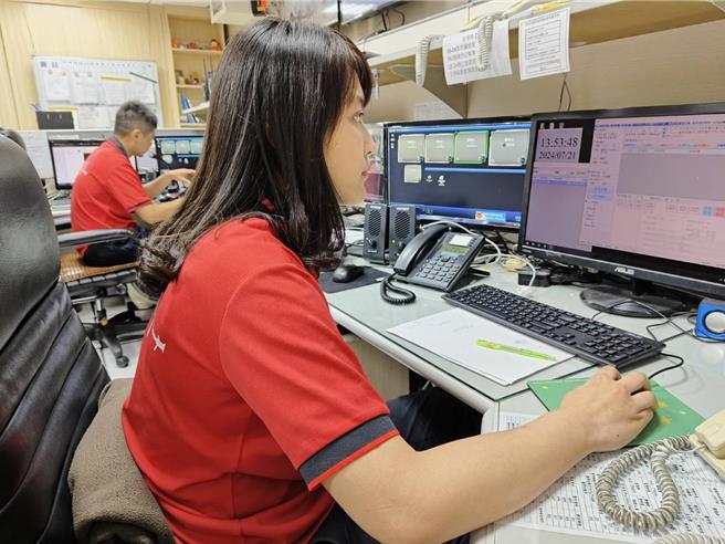 嘉义市消防局勤务中心接获疑似女童谎报火警，吁请民眾勿乱打119影响救灾。（廖素慧摄）