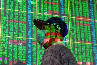  不是川普害的？台股5天跌掉2千點 專家爆大崩盤導火線