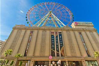 民眾逛Outlet碰到蛇吓坏 义大世界抓捕后野放