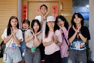 第七屆“芒果要的就是你”「花兒綻放」節目 台灣實習生創意獲讚揚