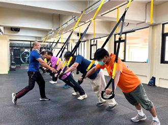 高雄苓雅運動中心辦「夏季同樂會」 88折課程優惠帶動運動風氣