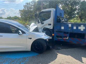駕駛未減速跨線對撞！  特斯拉車頭整片凹陷3人受傷送醫