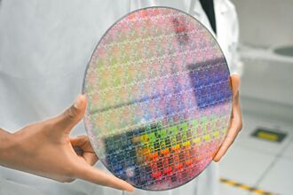 誰奪了美國晶片事業？