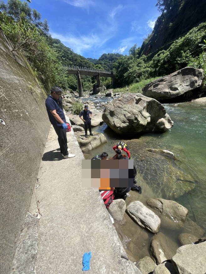 三峡区醒心桥下22日中午传出溺水意外。( 民眾提供 )