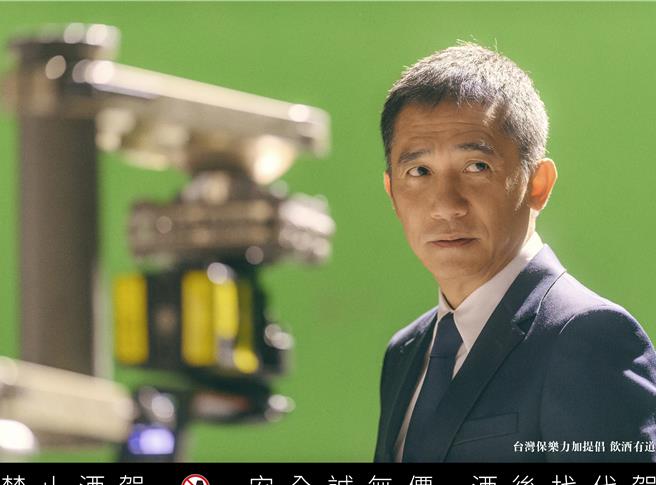 梁朝偉在廣告中仍展現十足的電影感。（MARTELL提供）