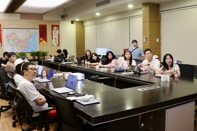 節目企劃發想會議。(攝/李品臻)