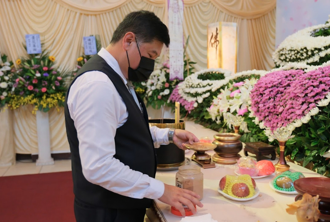 黃韋傑從事殯葬業最大體悟「把握當下」。(金麟生命提供)