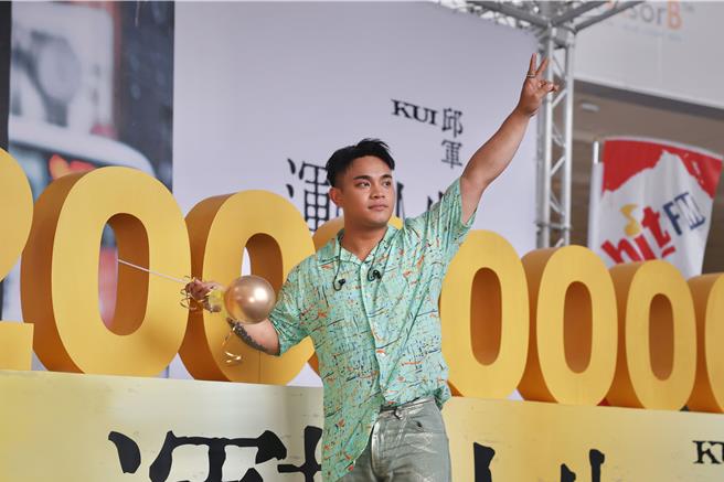 邱军21日出席庆功音乐会。（索尼音乐提供）