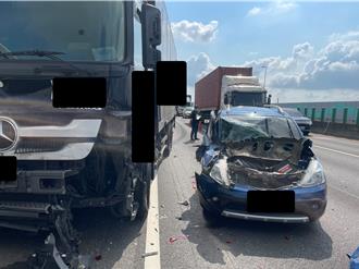 國道10號鼎金段3車追撞 未保持安全車距釀禍