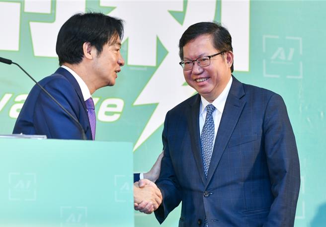 民進黨黨黨職改選，意外掀起南北流之爭，圖為賴清德總統與前桃園市長鄭文燦。（資料照，王德為攝）