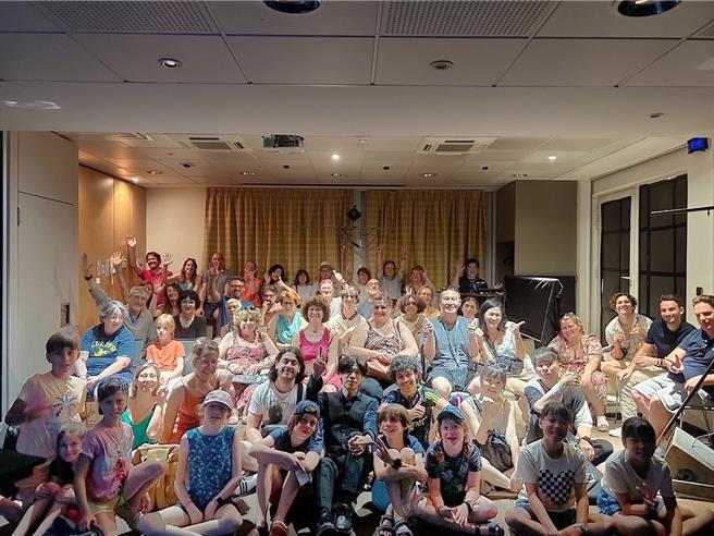 台湾表演团队《Diary  of  a  Magician》7月前进法国亚维侬艺术节表演，6场都获得完售满座的佳绩。（蔡岳达提供／谢明俊苗栗传真）