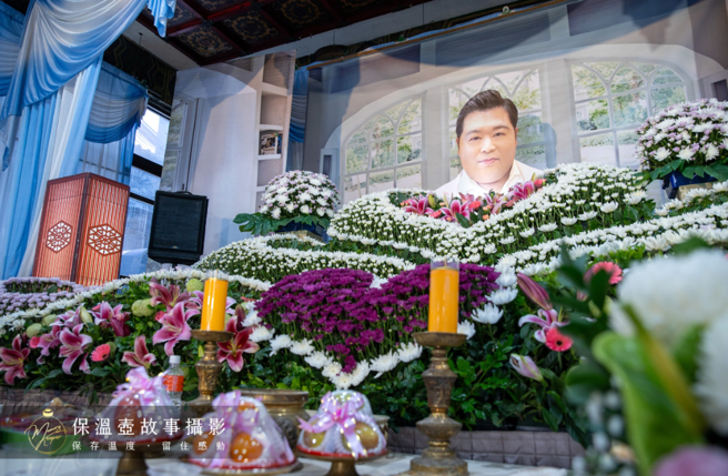 山猪的告别式曝光，现场充满悲伤与不舍的氛围。（图／保温壶故事摄影授权提供）