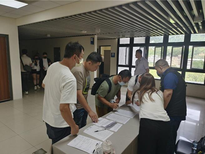 115人抢3张当铺牌照，台中市警察局今公开抽籤。（台中市警察局提供／李易昌台中传真）