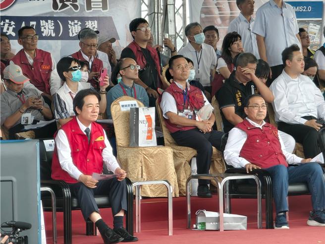 賴清德總統與新北市長侯友宜今（23）日出席「113年新北市全民防衛動員暨災害防救（民安10號）演習」，是總統大選後首度同台。（新北市消防局提供）