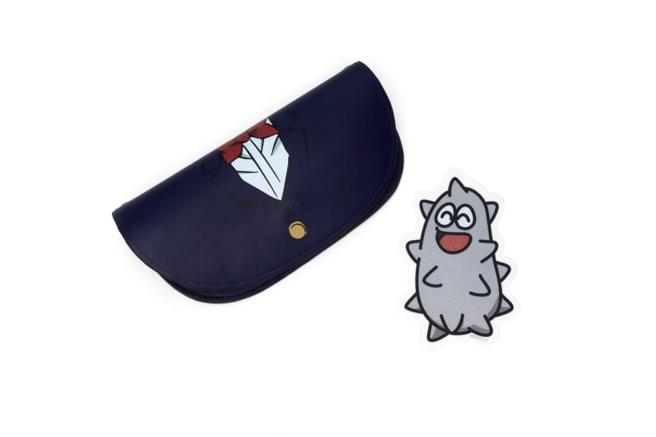 名偵探柯南 x JINS旗艦版switch系列眼鏡就附贈專屬鏡盒、鏡布。（JINS提供）