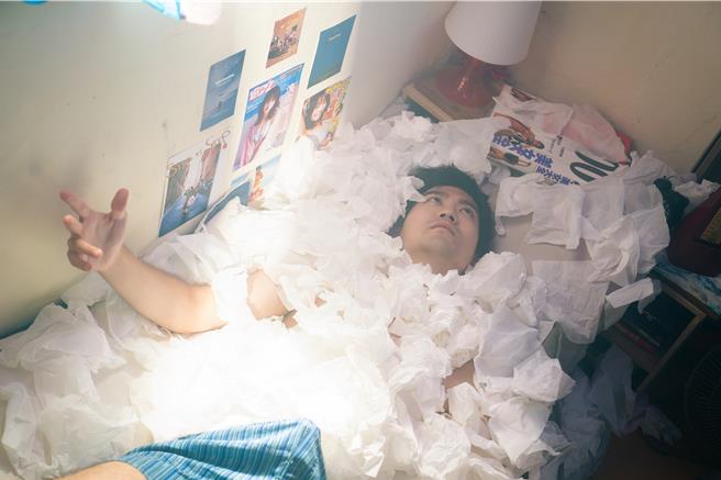 icyball冰球乐团日前拍摄新歌MV。（何乐音乐提供）