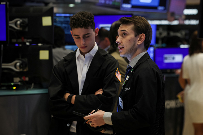 投資人的焦點從美國政治局勢轉向科技行業的業績。（圖／路透社）