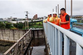 新竹县防灾备战凯米 土石流警戒区撤离、77组抽水机待命