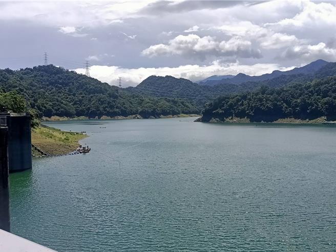 凱米颱風降雨持續，石門水庫9點起調節性放水。(北水分署提供／呂筱蟬桃園傳真)