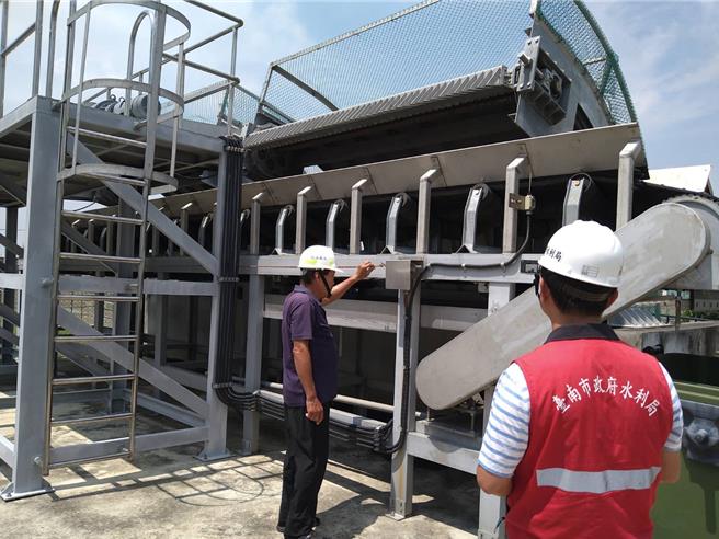 台南市轄內64座抽水站及492台大型移動式抽水機已完成巡檢。（台南市政府提供／曹婷婷台南傳真）