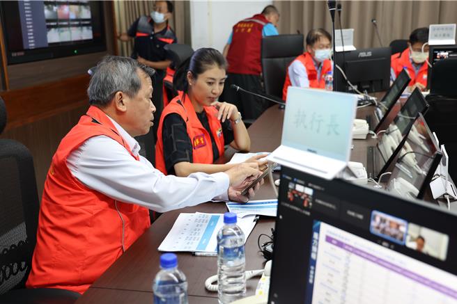 南投縣政府24日下午5時宣布，25日停止上班上課。（南投縣政府提供／楊靜茹南投傳真）