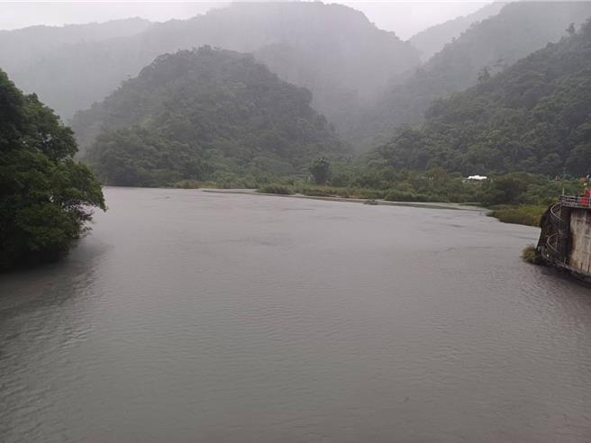 合歡山區因強颱凱米行經下大雨，累積雨量100至200毫米，武界壩的水混濁度上升，超過日月潭的取水標準。（台電大觀發電廠提供／楊靜茹南投傳真）