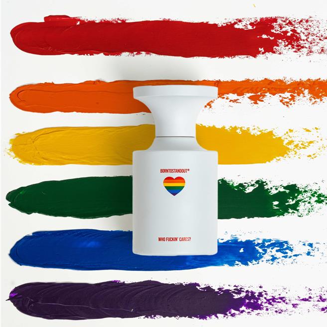 全球限量發售DIRTY RAINBOW淡香精，以香氣詮釋出綻放於天際的一道彩虹，鼓勵每個人展現出最與眾不同的一面。（10X提供／黃唯淯台北傳真）