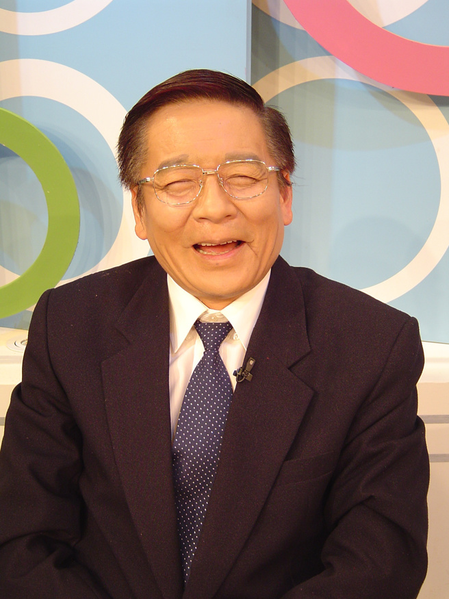  已故艺人高凌风曾在节目中化名「张俊熊」，模仿前行政院长张俊雄。（图／中时资料照）