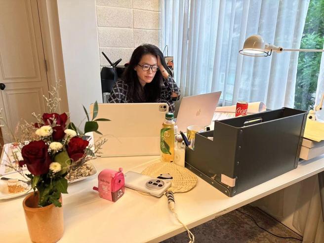 舒淇在家防颱穿代言形象照同款 網友歪樓：削鉛筆機超可愛。（摘自舒淇臉書）