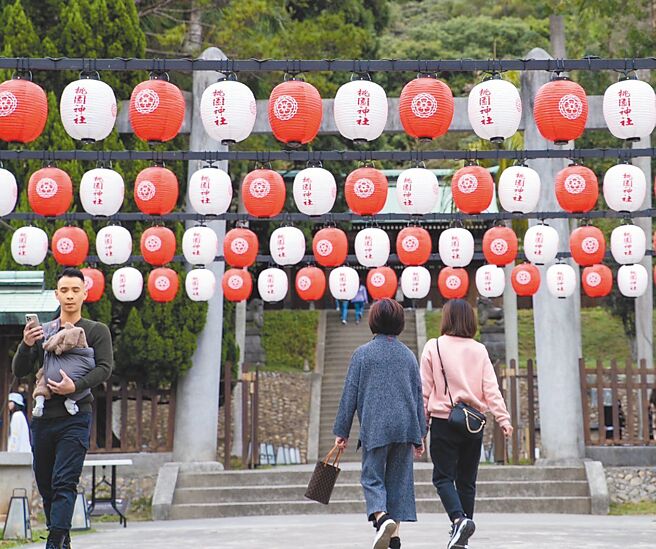 桃園神社如今是民眾最愛去的休閒景點。（本報資料照片）