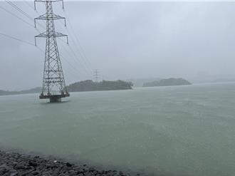 凱米發威！仁義潭水庫吃太飽 今溢流130萬立方公尺水量